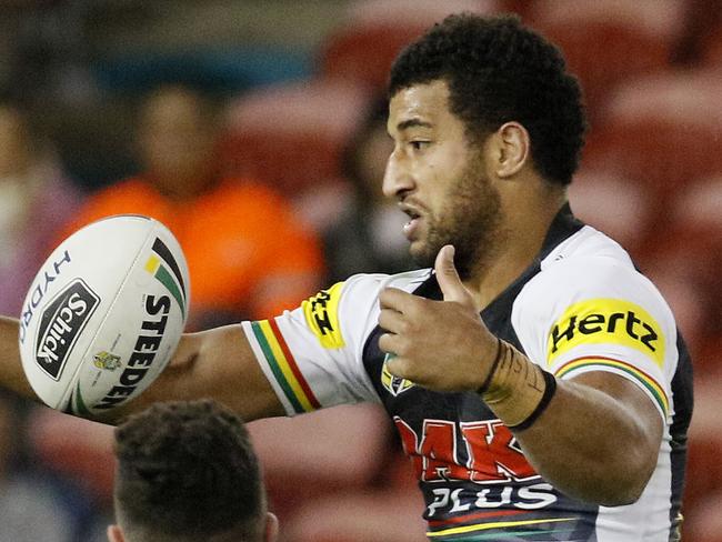 Viliame Kikau of the Panthers takes a high ball during the Round 10 NRL match between the Newcastle Knights and the Penrith Panthers at McDonald Jones Stadium in Newcastle, Friday, May 11, 2018. (AAP Image/Darren Pateman) NO ARCHIVING, EDITORIAL USE ONLY