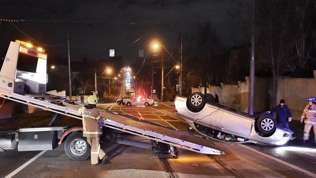 Motorists would have to slow down to 40kmh to get around incidents where tow-truck operators were working. Picture: Tony Gough