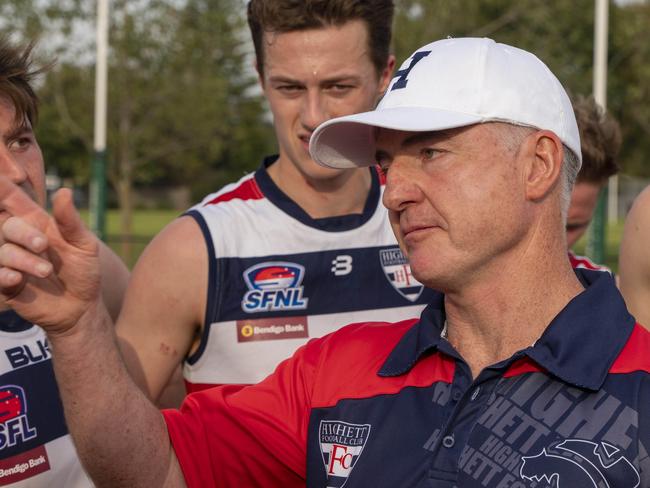 Southern league Div 1: Oakleigh District v Highett. Highett coach Brad Berry at the huddle. Picture: Valeriu Campan