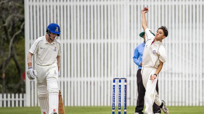 Brisbane State High bowler Keegan O'Donnell.       (AAP Image/Richard Walker)