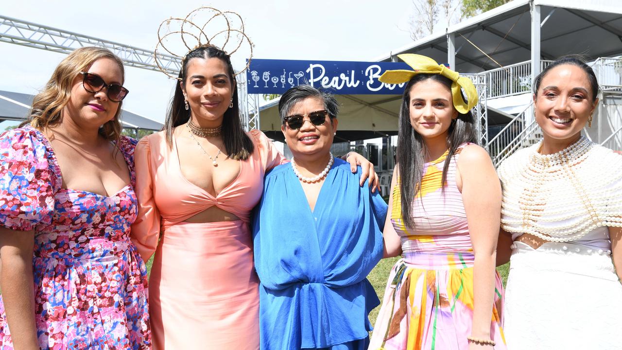 Rekessha Fry, Sally Beere, Selmah Beere, Dannielle Spinella and Hanna Beere at the Bridge Toyota Ladies’ Day. Picture: (A)manda Parkinson