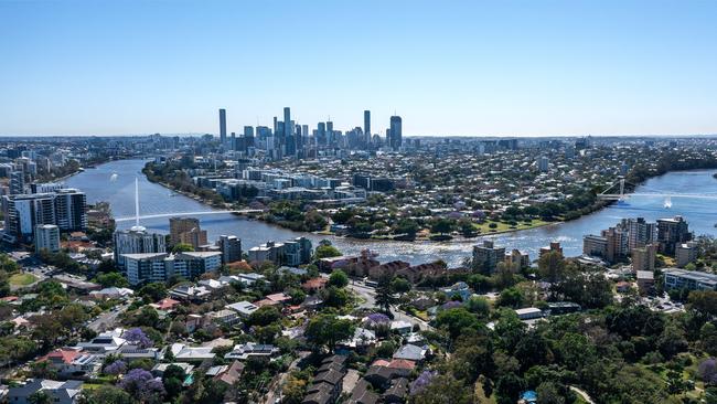 How the two bridges will look (Toowong link on the left, St Lucia on the right).