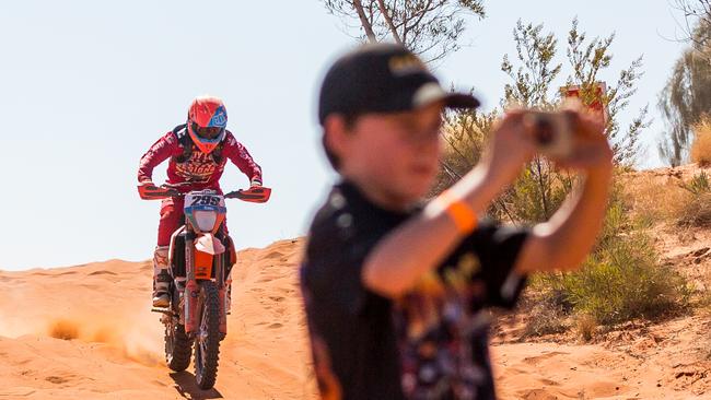 For the first time, there will be spectator exclusion zones at this year’s Finke Desert Race. Photo: EMMA MURRAY