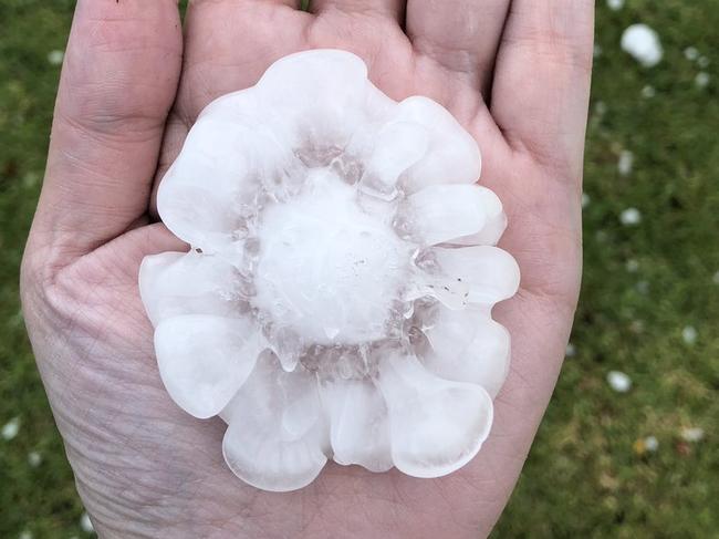 20/12/2018 Massive hail stone in Western Sydney. Source: Twitter