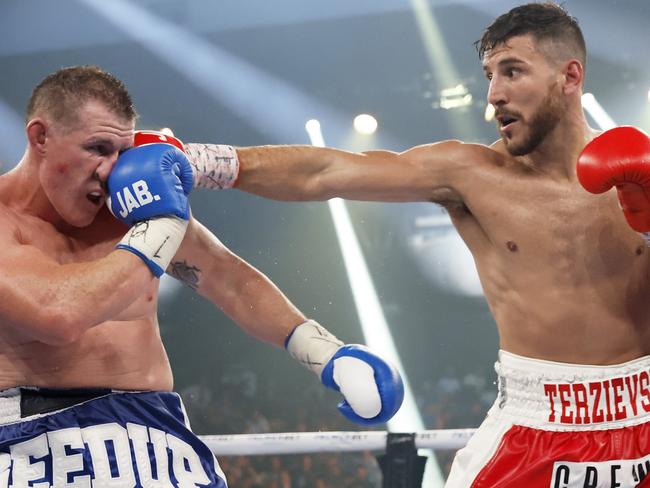 Kris Terzievski fighting Paul Gallen in Newcastle, May 2022. Picture: Mark Evans/Getty Images