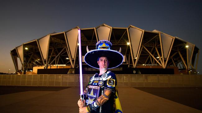 BEST PHOTOGRAPHS 2022. Evan Morgan. Die-hard Cowboys fan Benn Cox at Queensland Country Bank Stadium. Picture: Evan Morgan