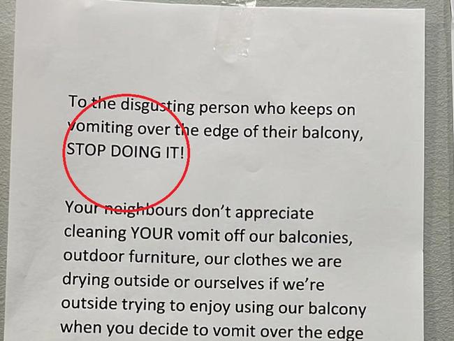 Furious note over neighbour’s foul habit