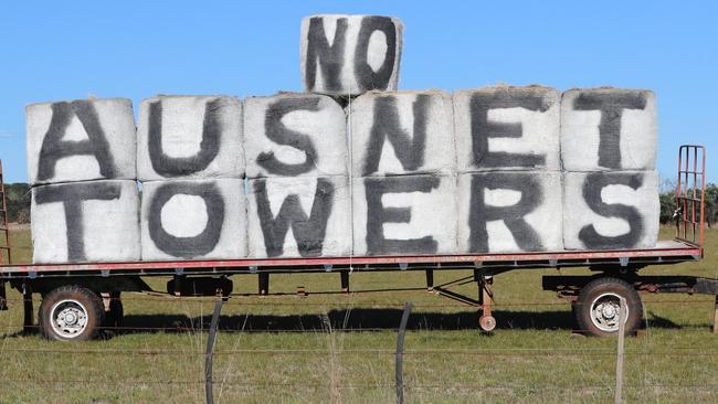 Farmers are up in arms over plans to swing 500 kilovolt double-circuit overhead transmission lines between 60m towers to fee power into Melbourne from six regional renewable energy zones.