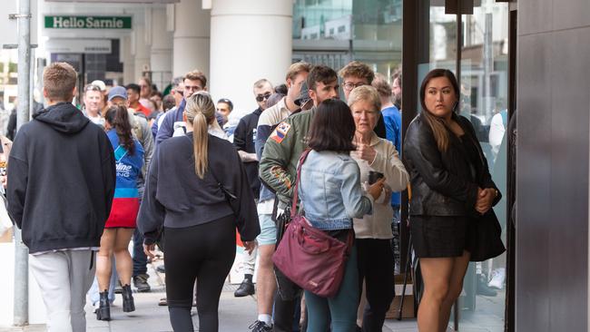 Voting queues at Gawler Place, Adelaide, SA. Picture: Brett Hartwig