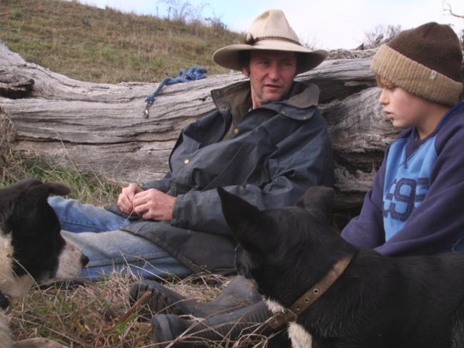 BackTrack Boys features the rough talking, freewheeling jackaroo, Bernie Shakeshaft, and the youth program he runs from a shed on the outskirts of Armidale.