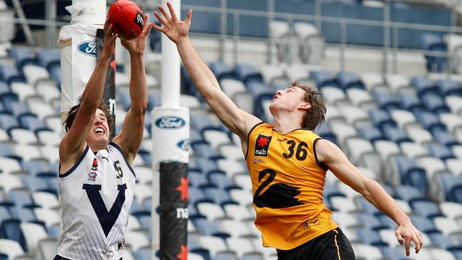 Aaron Cadman (left) is a mobile key forward with strong marking ability. Picture: Getty Images