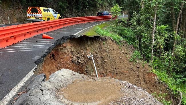 Heavy seasonal rain has caused further landslides on the Kuranda Range Rd. Picture: Queensland Trucking