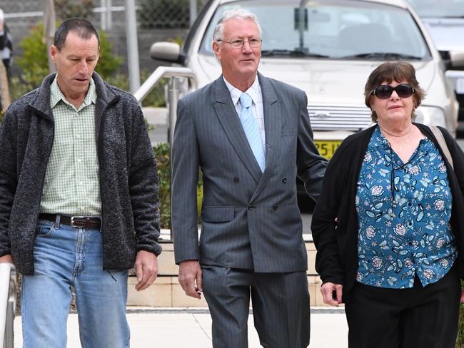 Bill Spedding (centre), arrives at the Inquest into the disappearance of William Tyrrell at Lidcombe Coroners Court, on Monday, August 26, 2019. (AAP Image/Peter Rae) NO ARCHIVING