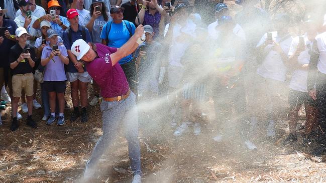 ADELAIDE, AUSTRALIA - FEBRUARY 14: Cameron Smith of Ripper GC in the rough on the 8th during day one of LIV Golf Adelaide at The Grange Golf Club on February 14, 2025 in Adelaide, Australia. (Photo by Sarah Reed/Getty Images)