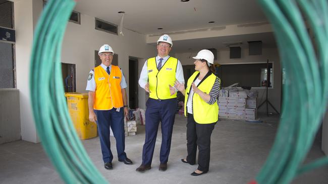 Superintendent Peter Gillam, Deputy Premier Troy Grant and member for Holsworthy Melanie Gibbons touring the site.