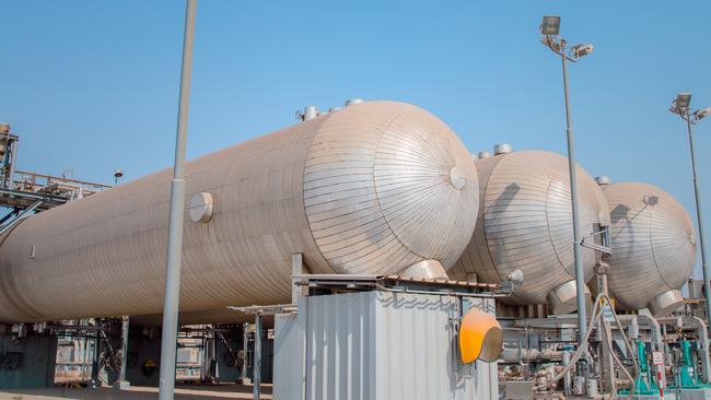 A carbon capture and storage facility in Saudi Arabia. The plant can capture 500,000 metric tons of carbon dioxide per year.