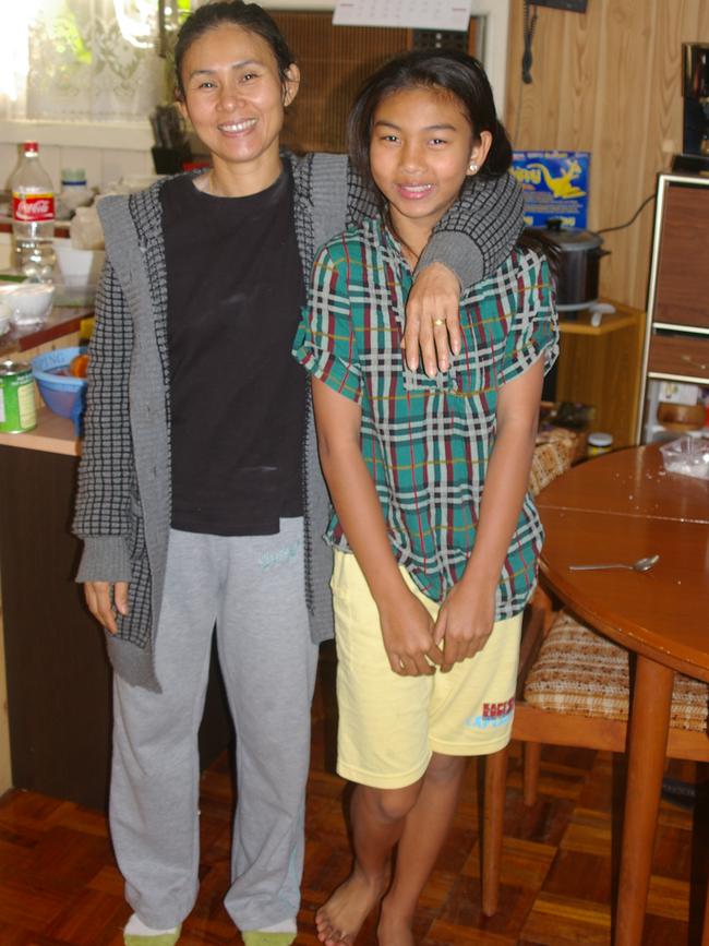 Bung with her mother Vanidda Pattison.