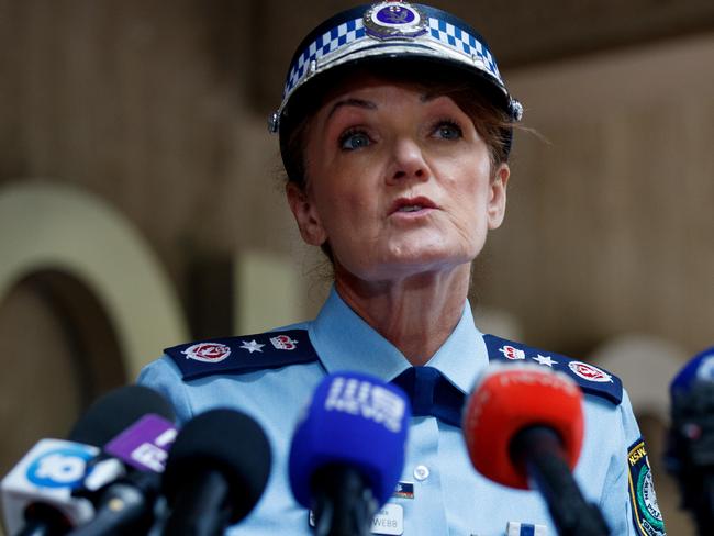 SYDNEY, AUSTRALIA - NewsWire Photos JANUARY 30, 2025: NSW Premier Chris Minns with NSW Police Commissioner Karen Webb during a press conference addressing the ongoing police investigation into an incident in Dural. Picture: NewsWire / Nikki Short