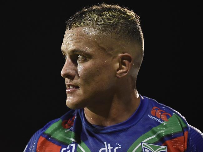 MACKAY, AUSTRALIA - AUGUST 27: Kane Evans of the Warriors looks on during the round 24 NRL match between the New Zealand Warriors and the Canberra Raiders at BB Print Stadium, on August 27, 2021, in Mackay, Australia. (Photo by Ian Hitchcock/Getty Images)