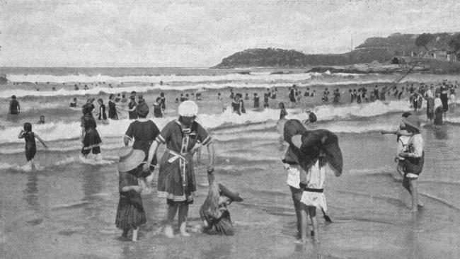 Bathers at Manly in the early 1900s. Photo Northern Beaches Library