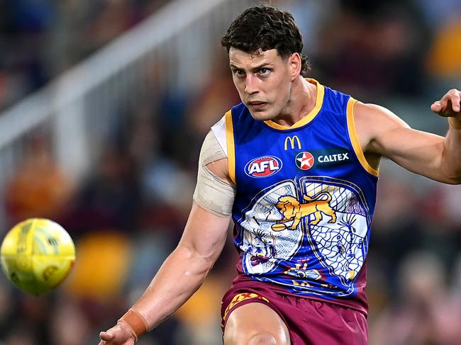 BRISBANE, AUSTRALIA - MAY 18: Jarrod Berry of the Lions in action during the round 10 AFL match between Brisbane Lions and Richmond Tigers at The Gabba, on May 18, 2024, in Brisbane, Australia. (Photo by Albert Perez/AFL Photos via Getty Images)