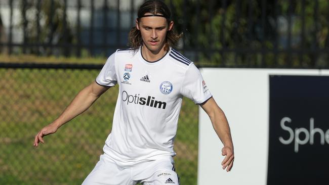 Brodie Boyce in action for Oakleigh Cannons. Picture: Hamish Blair