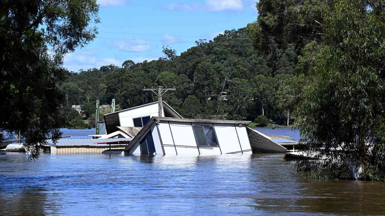 NSW floods live updates: Windsor homes further underwater | The Advertiser