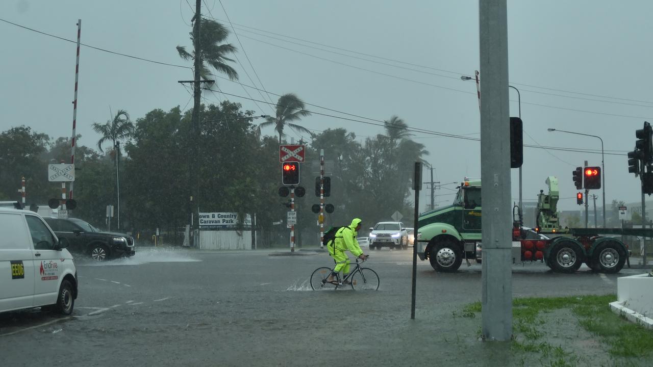 Heavy rain lashes Townsville causing flash flooding. Ingham Road and Cowley Street intersection. Picture: Evan Morgan