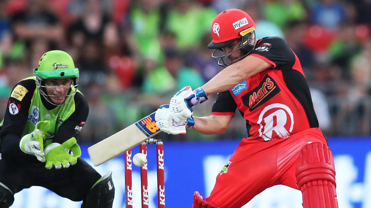 Aaron Finch returned to form to lead the Renegades to victory over the Thunder. 