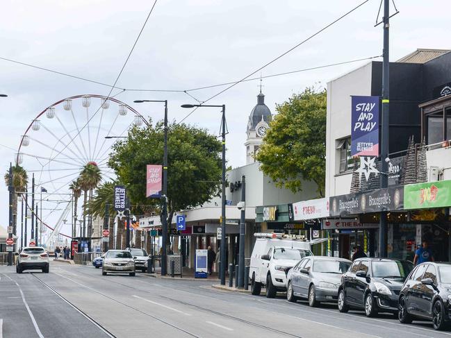 DECEMBER 8, 2021: Jetty Road, Glenelg. Picture: Brenton Edwards