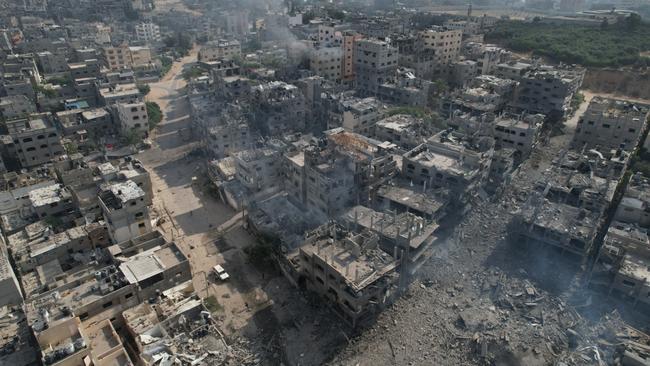 Israel bombardment decimates Central Gaza City | Sky News Australia