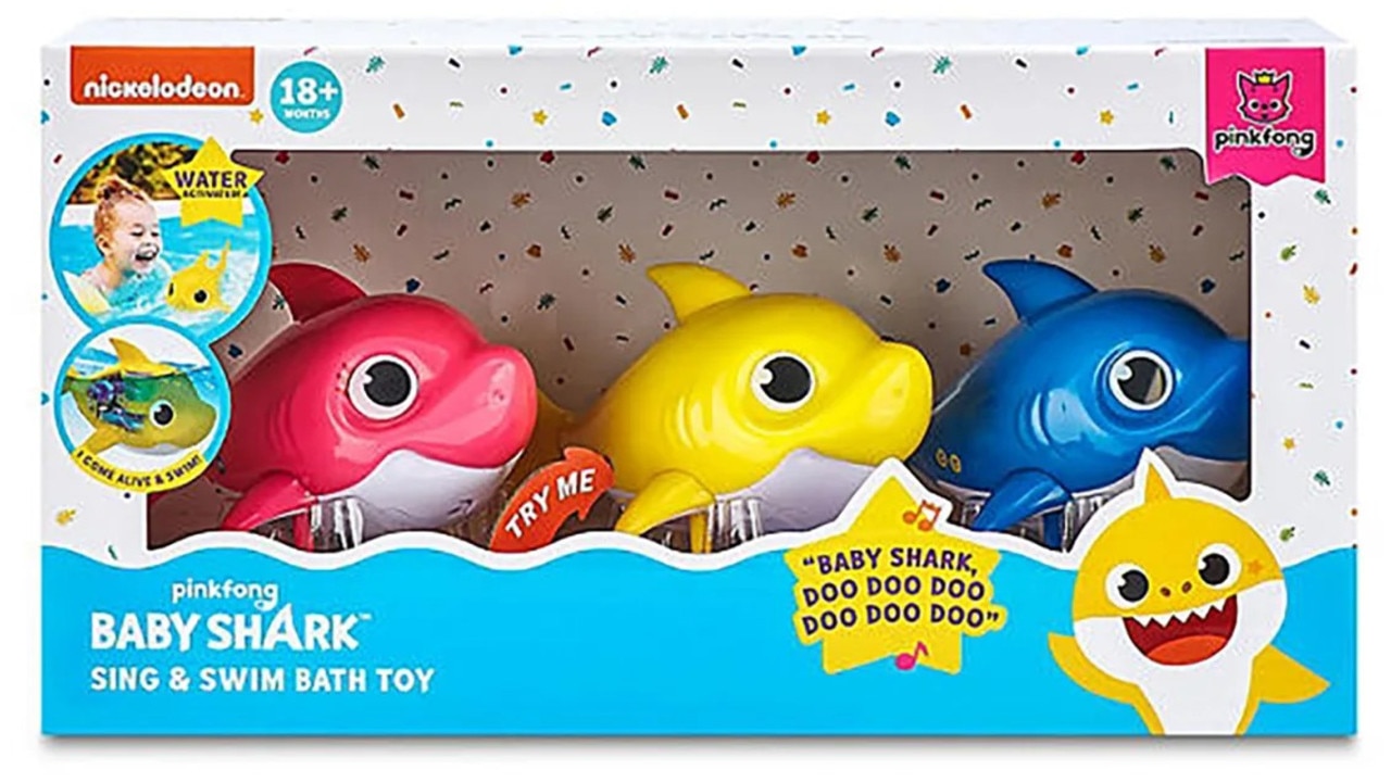 Pinkfong baby shark sing store and swim bath toy