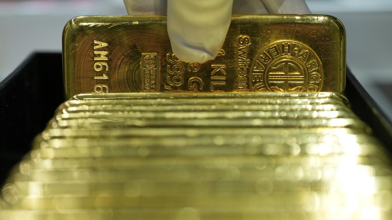 The price of gold has slipped from the benchmark price is sagging from April’s all-time high of $US3500 an ounce to about $US3234. Picture: AP