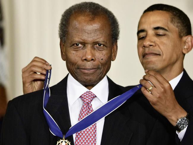 President Barack Obama presents the 2009 Presidential Medal of Freedom to Sidney Poitier Picture: AP Photo/J. Scott Applewhite