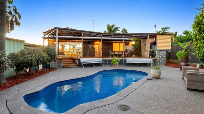 The pool at 3 Harper Close, Craigieburn.