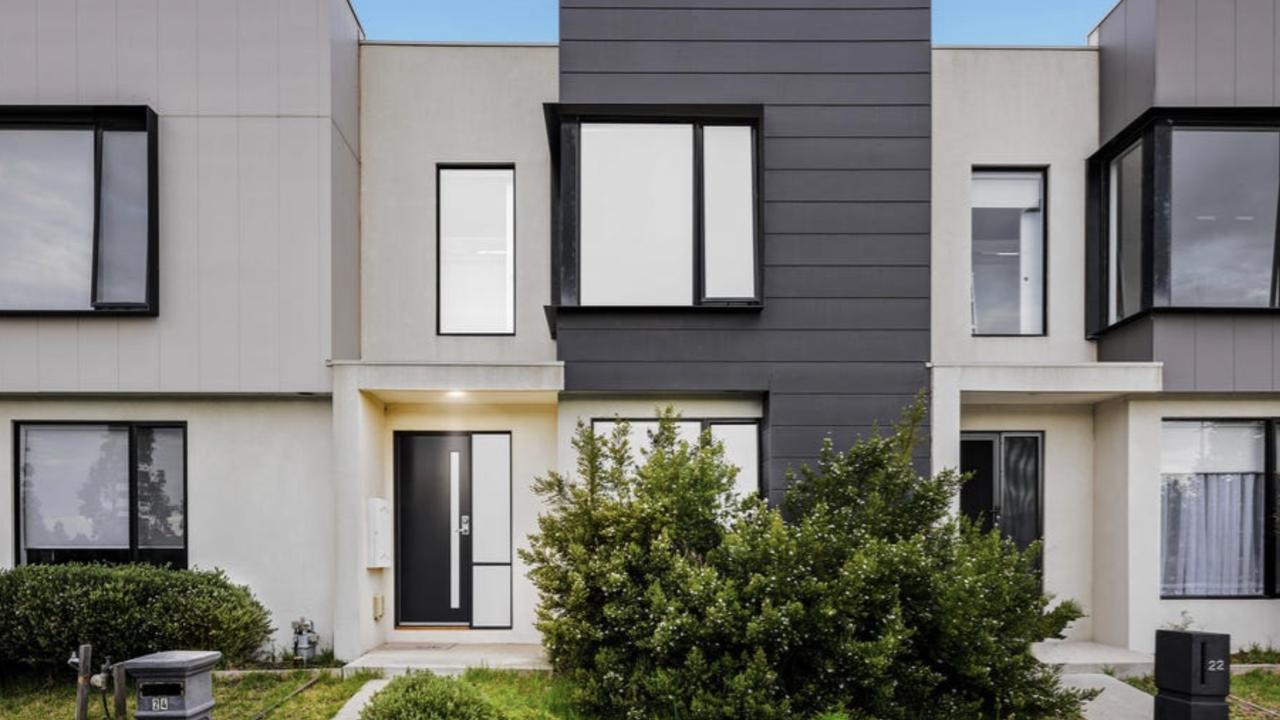 Fierce bidding war in Werribee as buyers fight for affordability.