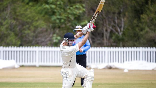 Dylan McLachlan batted for an hour to halt Wests momentum. (AAP Image/Richard Walker)