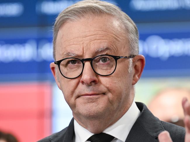 CANBERRA, AUSTRALIA  - NewsWire Photos - May 26, 2025: The Prime Minister, Anthony Albanese holds a press conference in the National Situation Room in Barton, Canberra. Picture: NewsWire / Martin Ollman