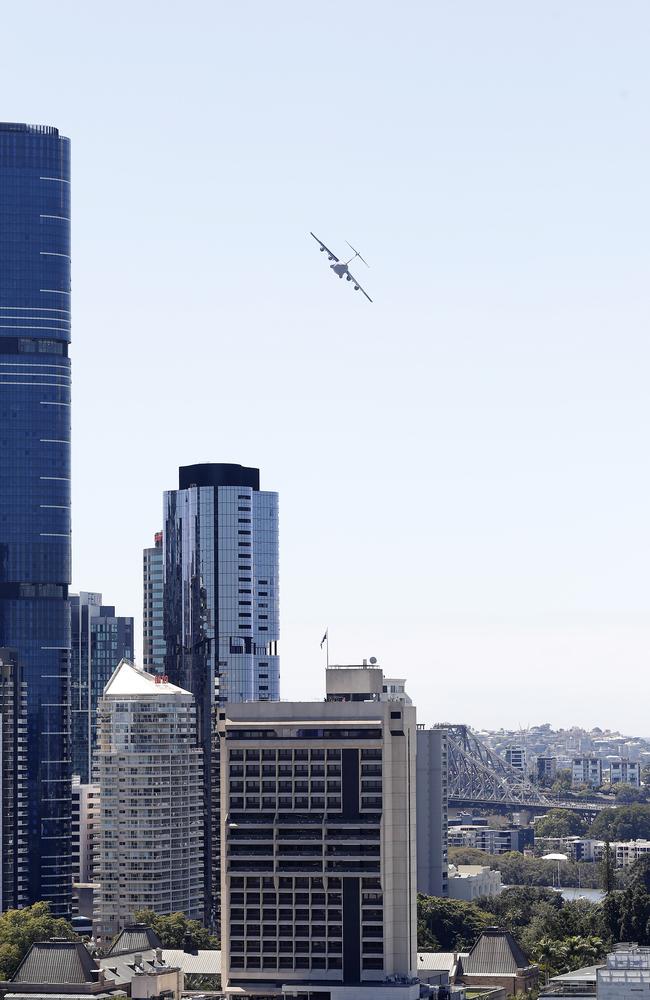 RAAF C-17 Globemaster pictured flying over Brisbane (from the Emporium Hotel) in preparation for its Riverfire Festival display this Saturday. (Image/Josh Woning)