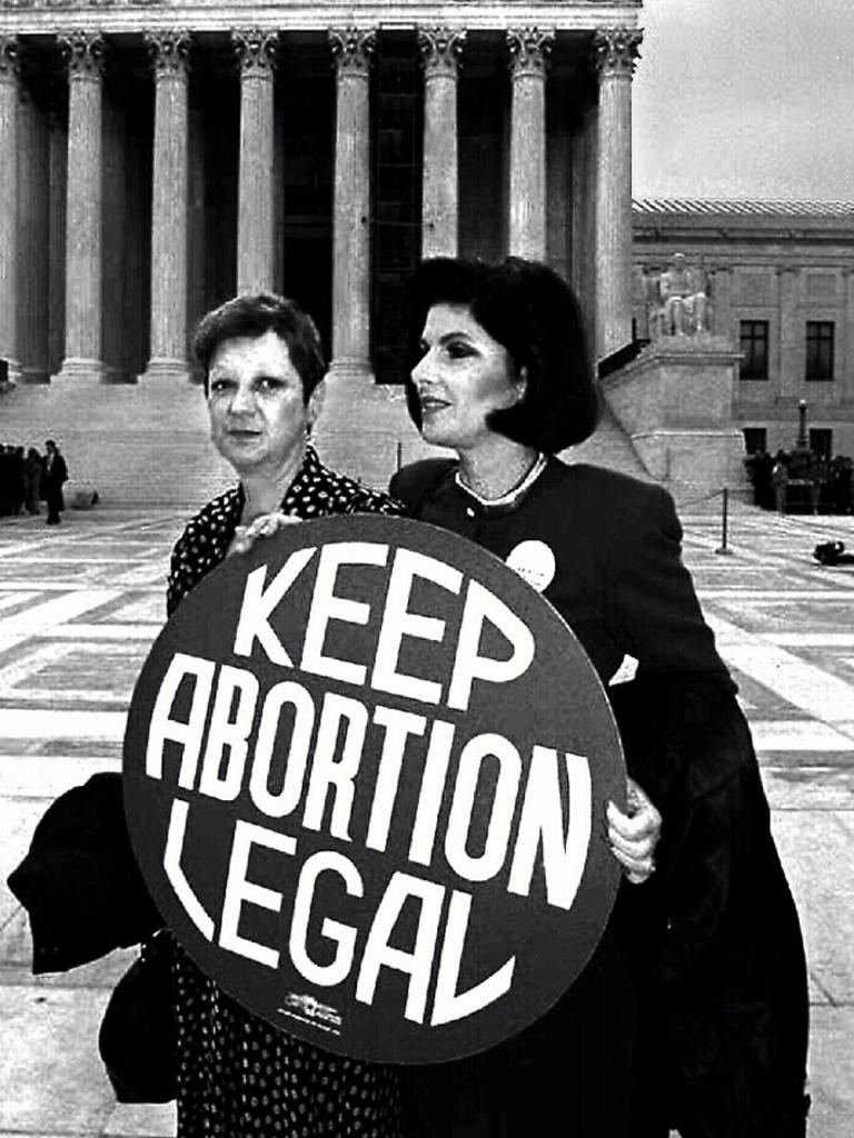 Norma McCorvey (L), also known as Jane Roe, with lawyer Gloria Allred outside US Supreme Court Apr 26 1989.