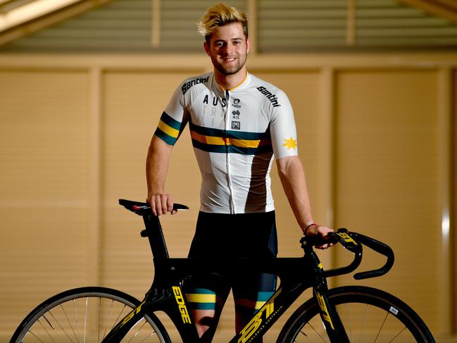 Cyclist Carlos Carisimo is one of our School Sports Awards finalists. Picture: AAP/Sam Wundke