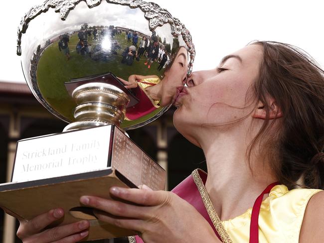 STAWELL, AUSTRALIA - APRIL 10: Bella Pasquali poses for a photograph with the trophy after winning the Change Our Game WomenÃ¢â¬â¢s Gift -120m final during the 2023 Stawell Gift at Central Park on April 10, 2023 in Stawell, Australia. (Photo by Daniel Pockett/Getty Images)