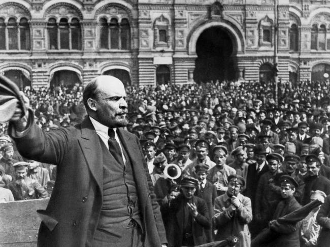 Bolshevik leader Vladimir Ilyich Lenin addresses a crowd in 1917. Public domain