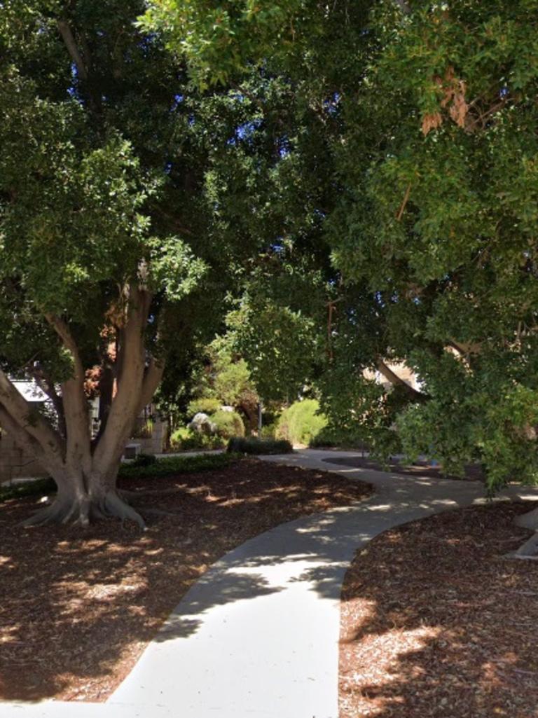 Recess Pkwy walkway entrance in Coolbellup. Picture: Google Maps