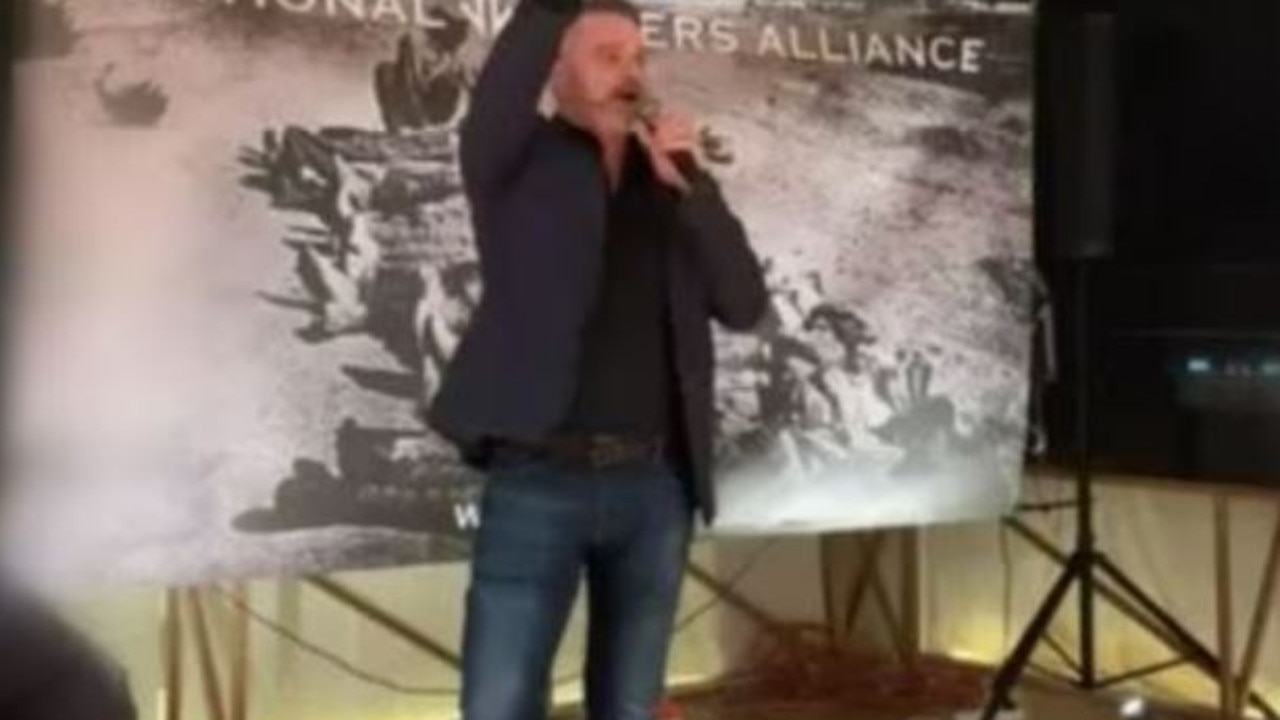 Aussie actor allegedly performs Nazi salute