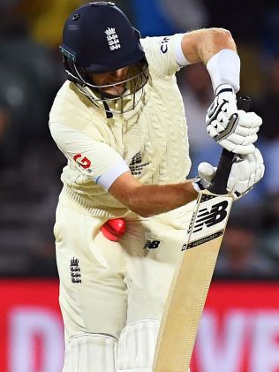 The painful moment Joe Root was struck by Mitchell Starc.