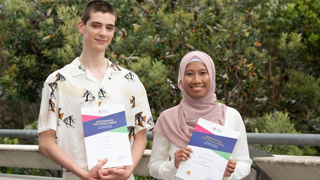 Laurence Neuhaus and Alifa Imagine Abdul Azis at the First in Course awards at UNSW.  (AAP Image / Monique Harmer)