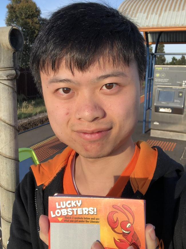 Wallace Huang campaigning ahead of the 2018 Victorian election