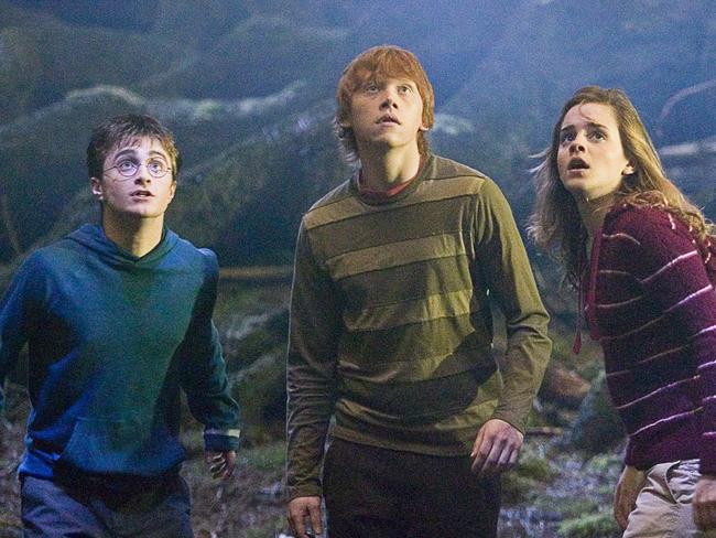Rowling ‘sorry’ for Harry Potter death