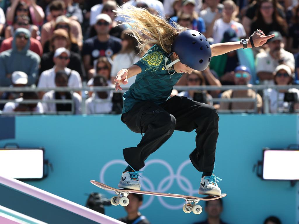 Chloe Covell in action during the prelims of the Wome’s Street Skateboarding at the Paris Games. Picture: Adam Head